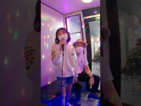 노래방에서 아이유 (IU) - 드라마 부르는 라임 LimeTube