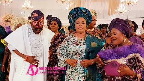 MOMENTS HOUSTON USA BASED SOCIALITE...ALHAJA MISTURA TELIFUSI STORM LAGOS FOR HER DAUGHTER'S WEDDING