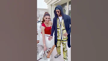 محمد رمضان ومراتة يلعبو معا النمر 