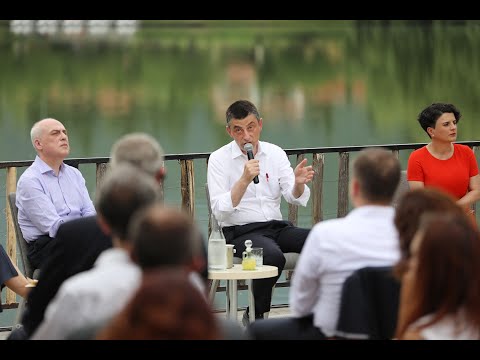 პრემიერ-მინისტრ გახარიას  შეხვედრა საქართველოში აკრედიტებულ ელჩებთან