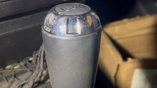 How to remove or replace Jeep jk/JKU AUTOMATIC shifter knob