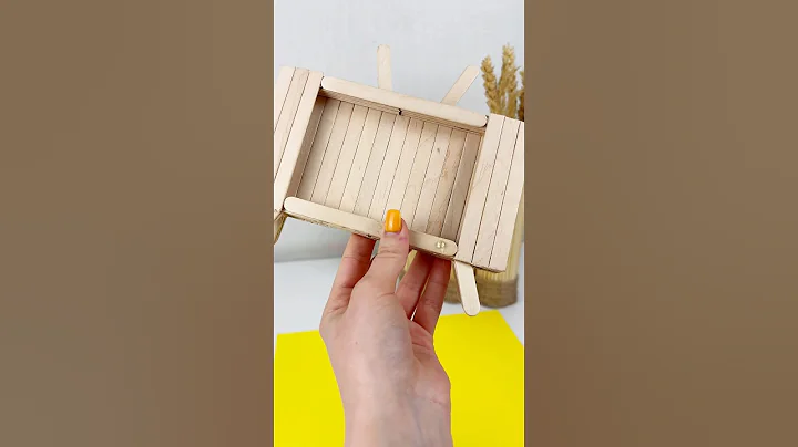 Easy DIY Phone Stand from Popsicle Sticks – Looks Cool and Really Works! #DIY #CraftHack #SmartDIY