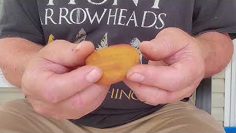 Flint Knapping - Grading Some Mississippi Gravel