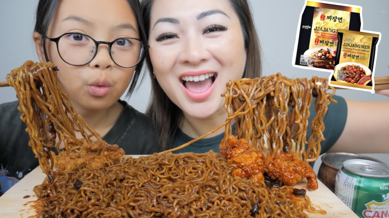 ЛАПША ИЗ ЧЕРНОЙ ФАСОЛЫ *Paldo Jjajangmen Mukbang | N.E Let's Eat