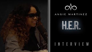 Miniatura de vídeo de "Why Did Singer H.E.R. Keep Her Identity Hidden?"