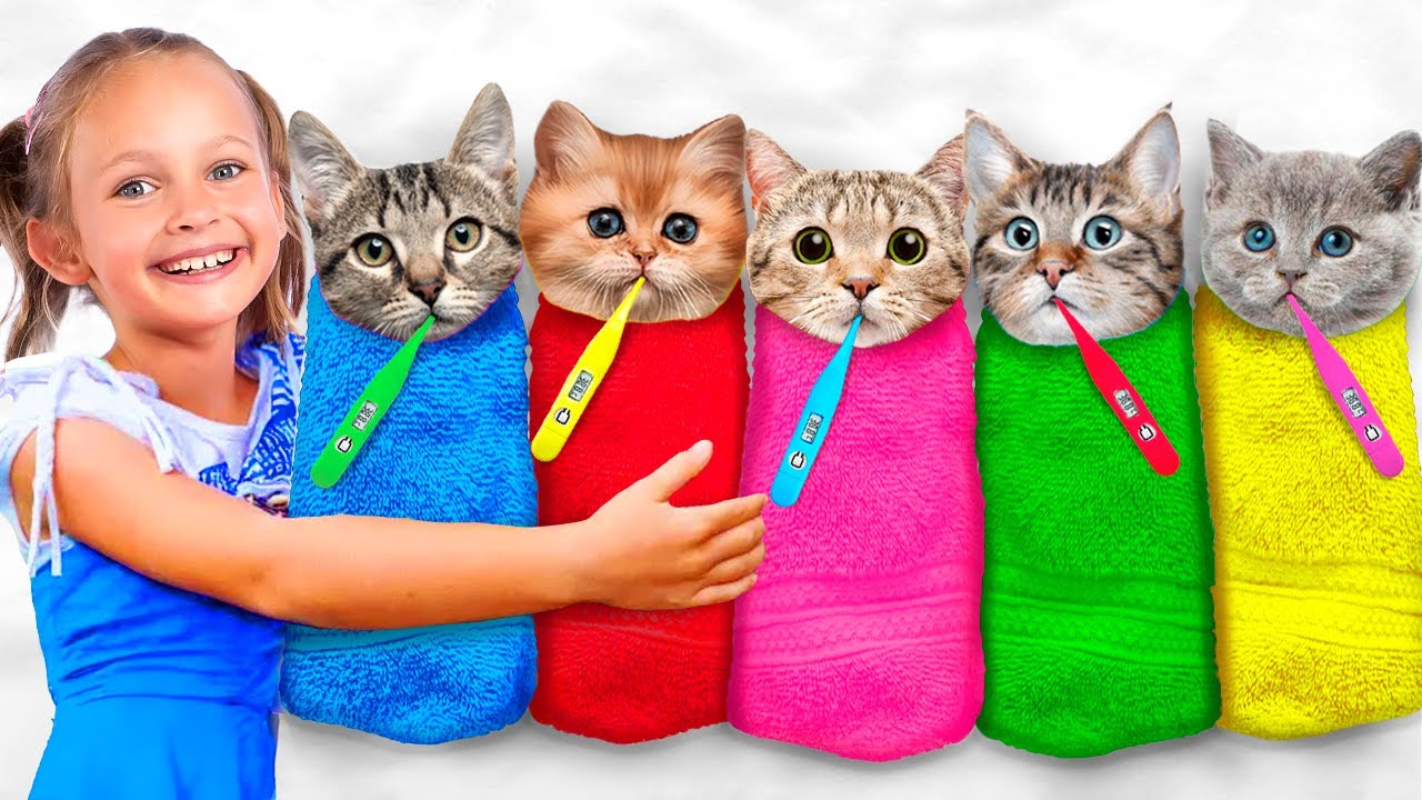 Cinco mascotas bebés duermen en la cama: Maya cuida gatitos