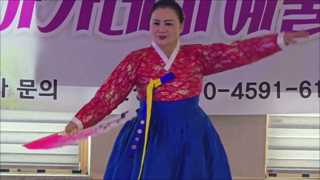 #창원 #한량무 #전순자,김향숙 #라이브아카데미예술단 #봉사공연 #베스트주간보호센터 