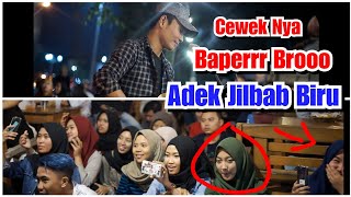 Miniatura de vídeo de "Ihhh ada yang baper !!! Adek jilbab biru ngeliatin terus"