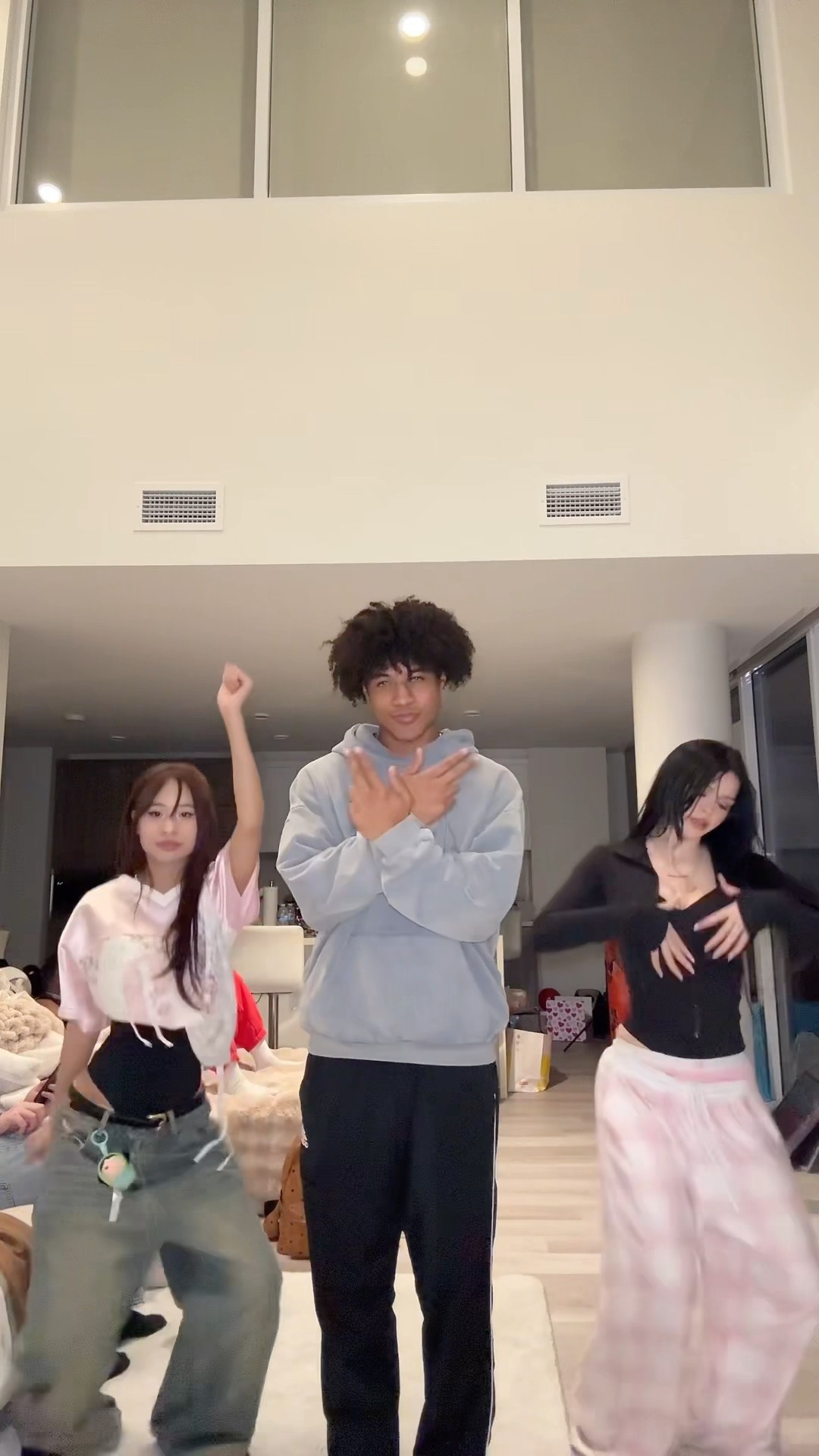 Boogie On Down ?? #shorts #skyyjade #earthwindfire ​⁠@nevaaada ​⁠@princessameliawu