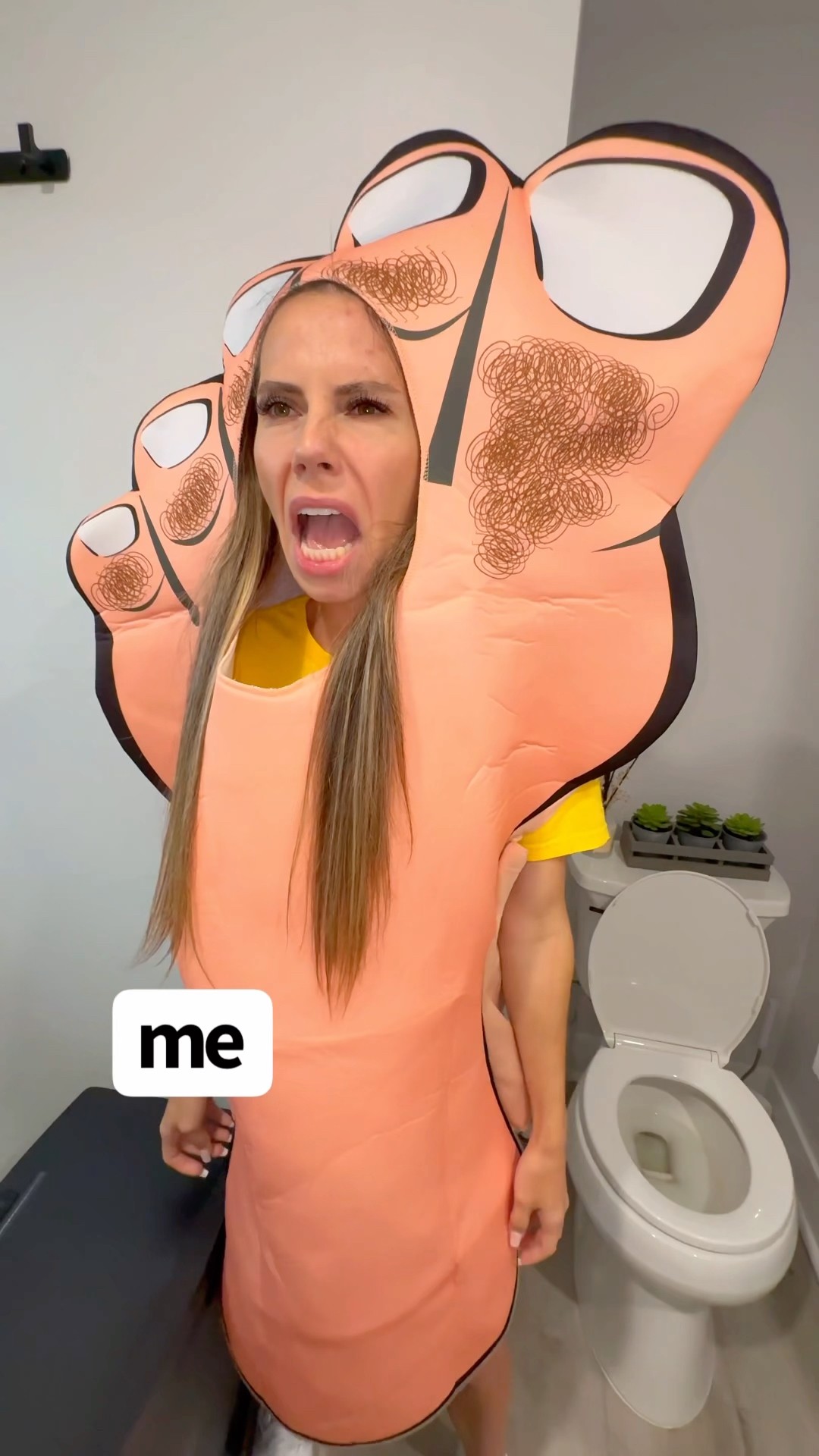 WHEN YOUR HAIRY FOOT GETS YOU A MOM FOR HALLOWEEN