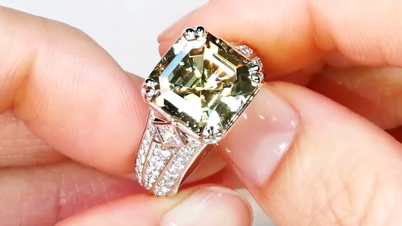 Zultanite®️ Ring at 7.35 carats by Kat Florence KF08342