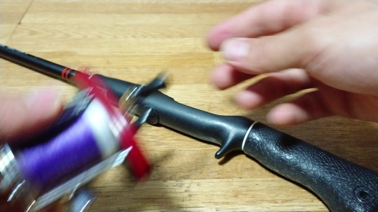 トップウォーターで人気のフジグリップのリールガタっき防止方法 - YouTube