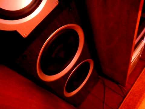 Sistem Audio 5.1 Akai AS005RA-750B + Sistem Boxe SS006A-305