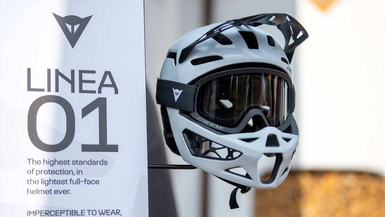 Il ritorno di Dainese nel mondo dei caschi da MTB - YouTube