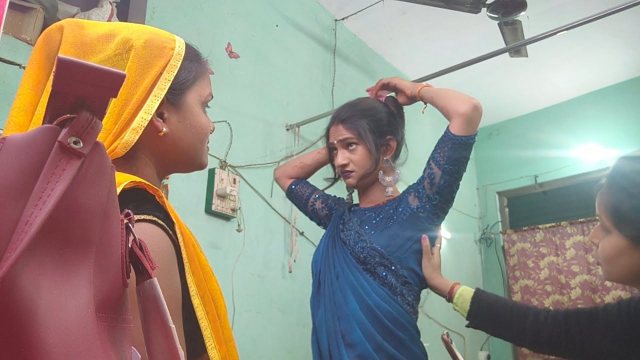 आज का खुशबू रानी का मेकअप कैसा लग रहा है