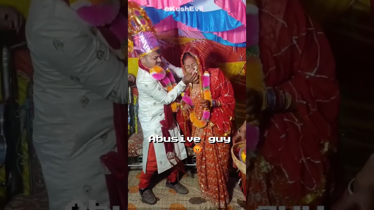 Abusive guy😡hurt a woman 