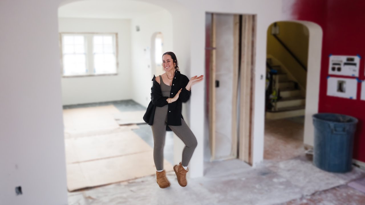 VLOG | Tour of Our Next House, Office Days, + New Bedding Haul