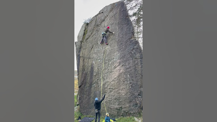 FALLING! Follow for more #rockclimbing