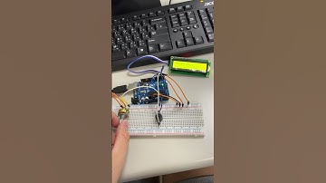 德明財經科技大學 資訊科技系 嵌入式系統概論作業 D11119221 許俊偉 3.16*2 LCD IIC+可變電阻+蜂鳴器應用可變電阻的值顯示於LCD上 同事蜂鳴器發出低音DO到高音DO的音