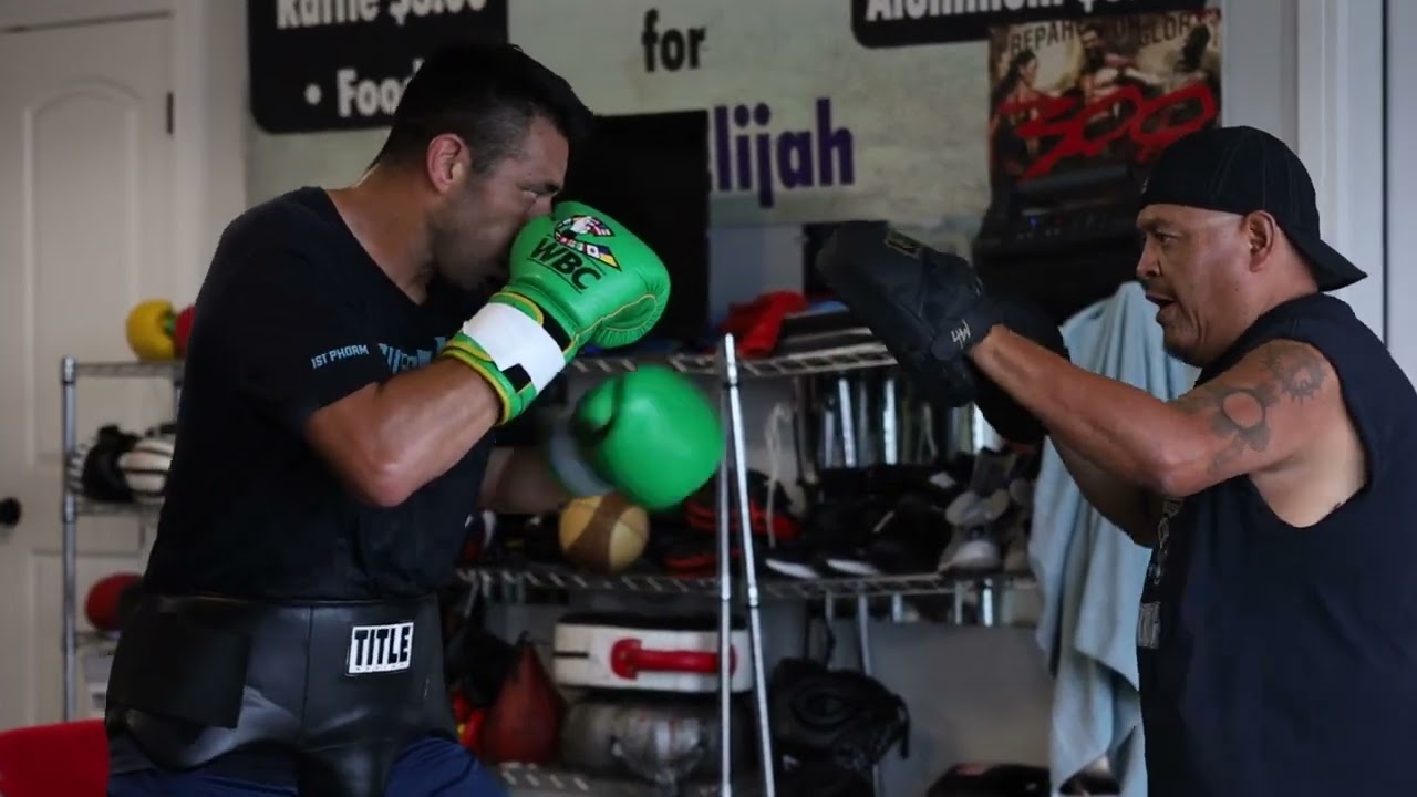 Video: Aztec boxer Joe Martinez training to fight live in front of Four Corners fans