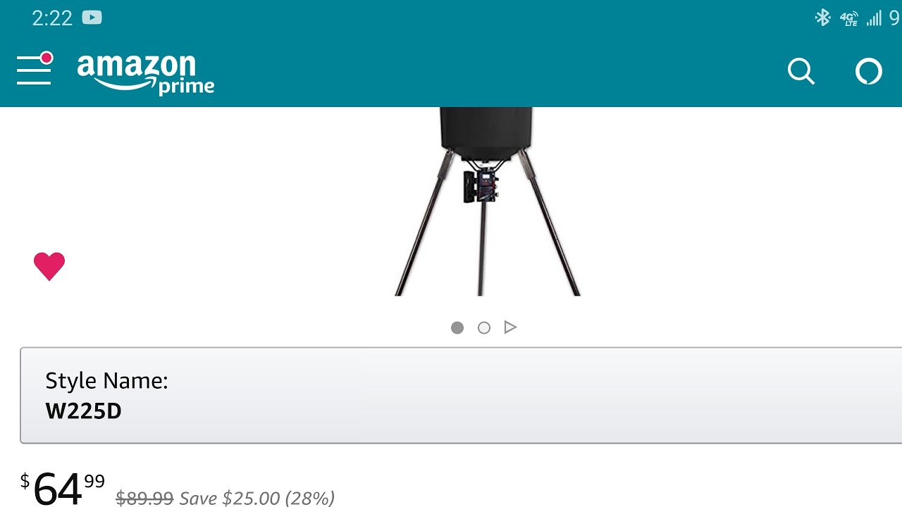 Deer fielder. Feeding the animals. Wild Game Innovations