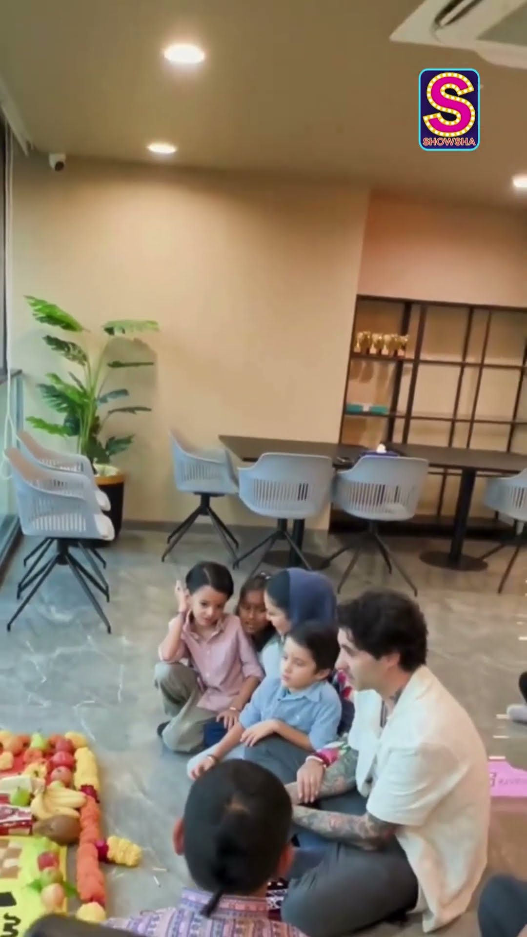 It’s Family Time For Sunny Leone As She Performs Pooja With Husband And Kids | N18S #shorts #viral