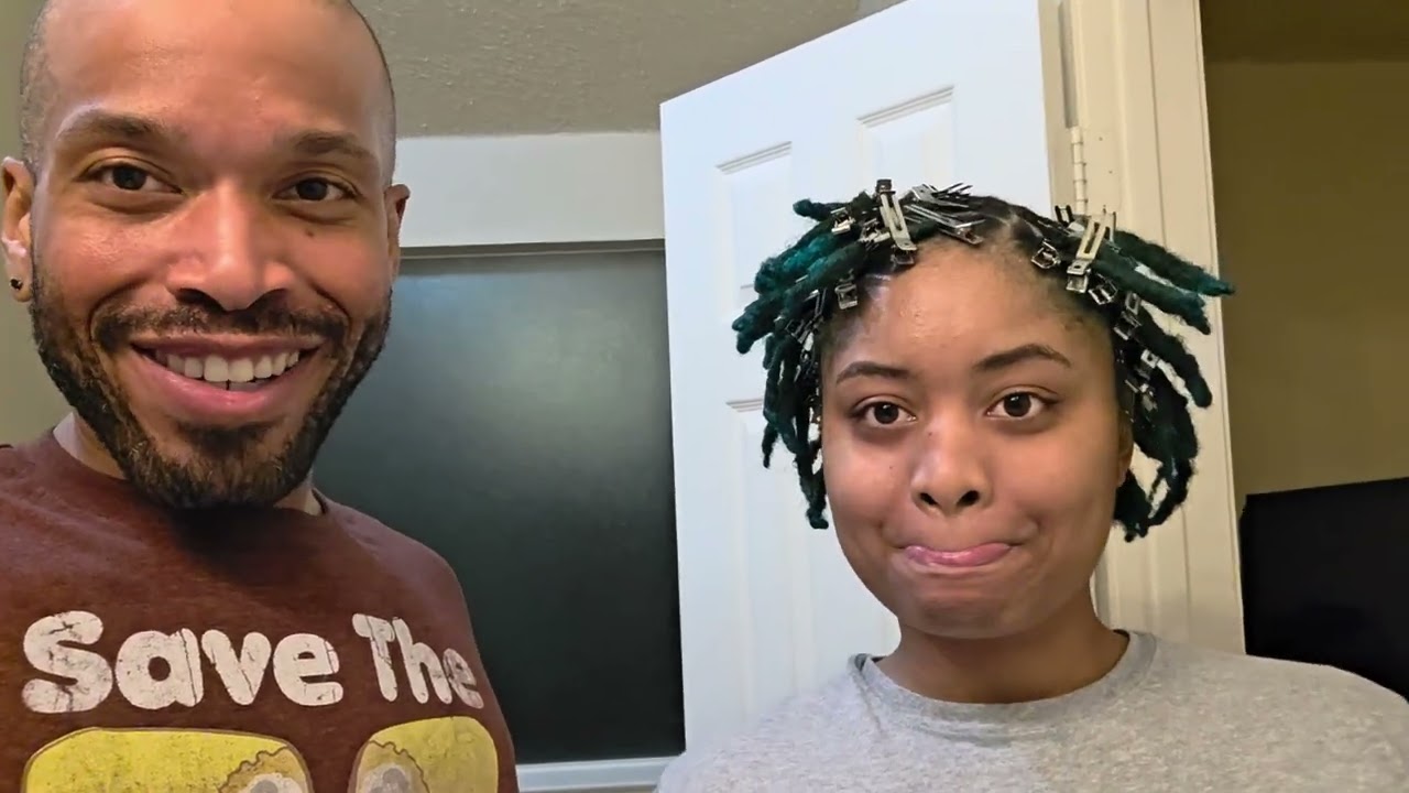 DAY 358 | TURNIN MY GIRLFRIEND INTO A SMURF...