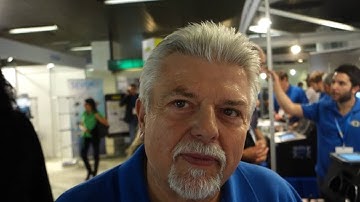 ELECTRONIC PICK DEMONSTRATION BY ADDI WENDT AND MARC WEBER TOBIAS