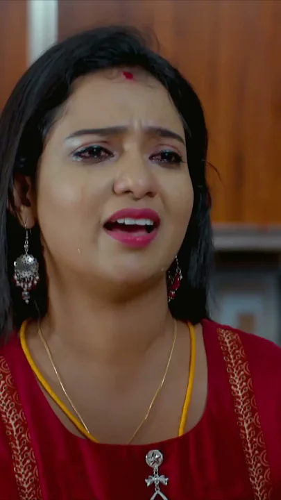 #ChempaneerPoovu എത്ര ദേഷ്യമുണ്ടെങ്കിലും ഇങ്ങനെ അടിക്കാമോ ?