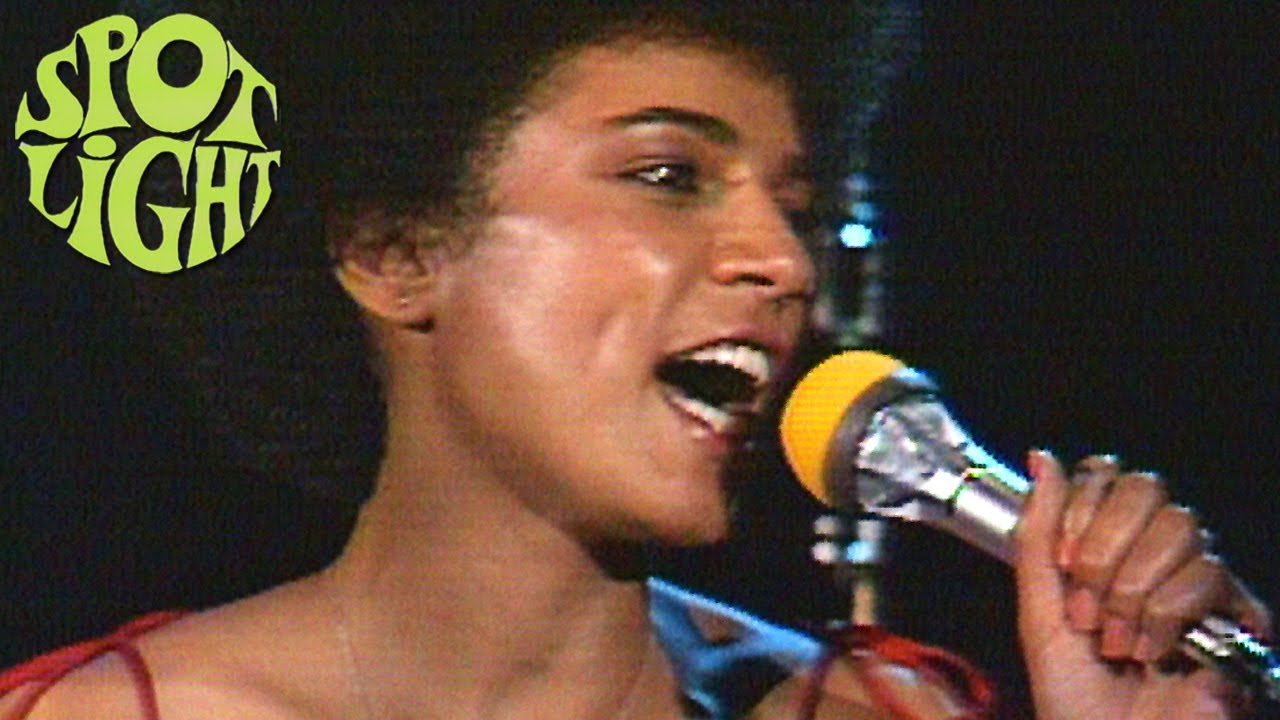 Maxine Nightingale - I Think I Want Possess You | Live at Spotlight Music Show (1976)