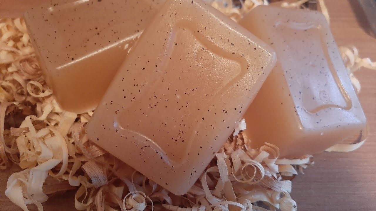 Base hidratante de côco para sabonete no processo Hot Process. Mais um queridinho da Sil!🥥