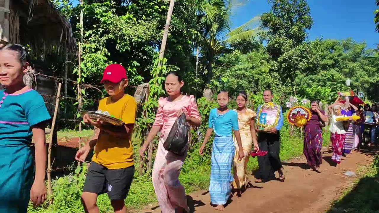 မဲရုံးလေးရွာကထိန်လည့်အမှတ်တရလေးပေါ့