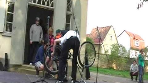 wallstr krev opening