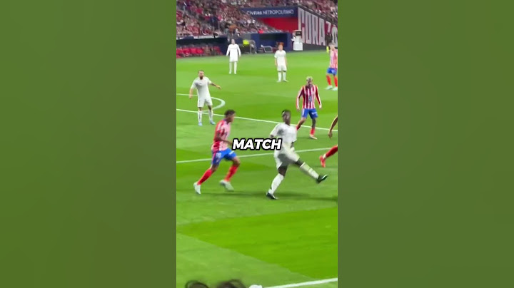 REAL MADRID SCORED ATLETICO FANS WENT WILD AND THE REFEREE HAD TO STOP THE MATCH 😳☠️