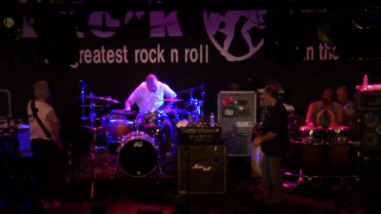 Gabe Ford's drum solo during Fat Man - 07.29.10