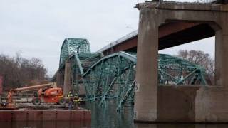 Illinois River bridge gets blown up