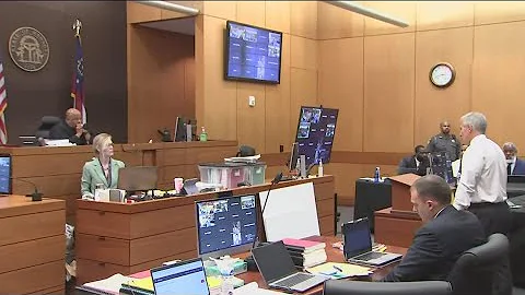 Judge sentences Young Thug's lawyer to jail time