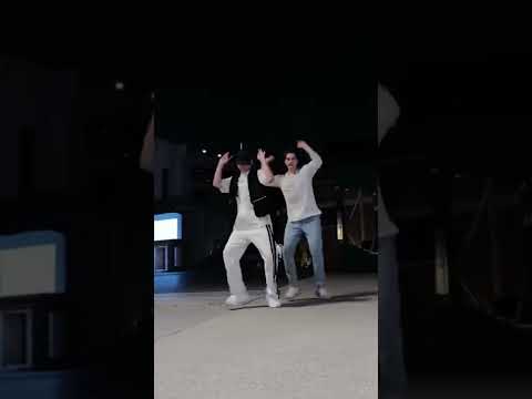 dance,viral dance girl,viral dance,viral girl dance,dance moves,ayesha dance,girl dance,viral