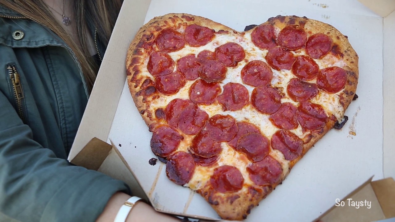 Simple Heart Shaped Kids Pizza for Valentine's Day! #ad #LuvTyson