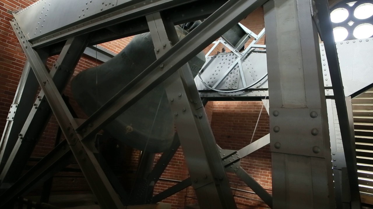 Die große Domglocke BREMA im Geläut