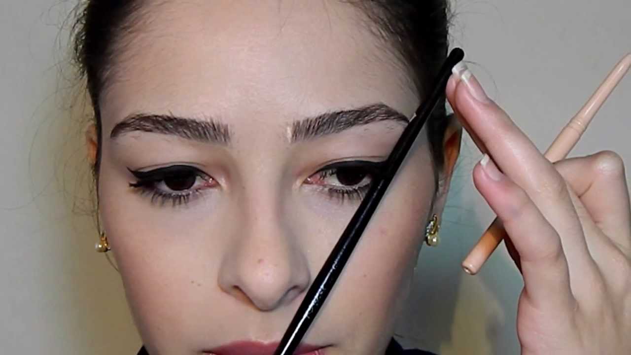 Como pinçar e preencher a sobrancelha