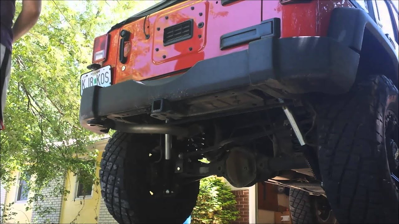 jeep jk flowmaster 40 - YouTube