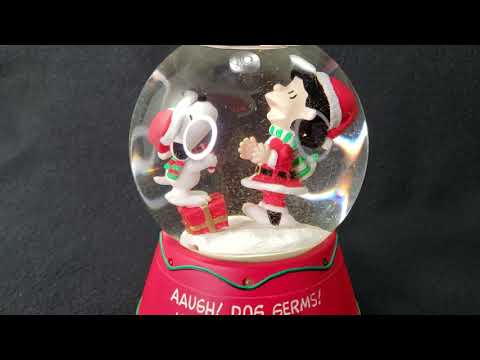 Peanuts Kurt S Adler Snoopy Kiss Lucy Musical Christmas Animated Snowglobe Video