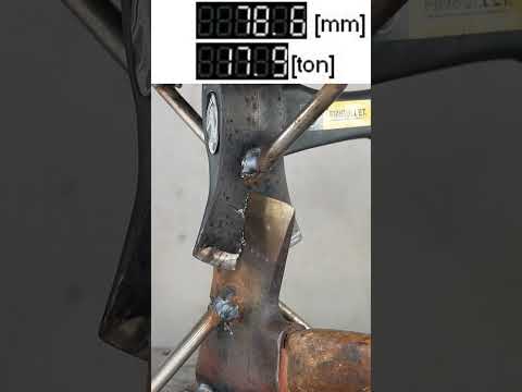 Old vs. New Axe Showdown! ⚔️💥 Insanely Dangerous Test! 😱⚠️ #hydraulicpress #dangerous #viral