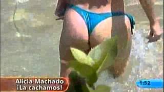 Miniatura del video Alicia Machado en mode sexy bikini