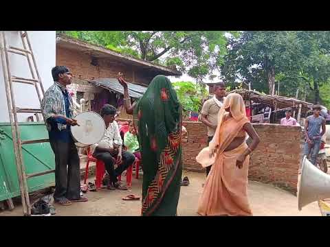 ???? Dark Green Saree Me Aunty Ka Bagheli Band Baja Dance | Village Wedding Celebration | #bandbaja