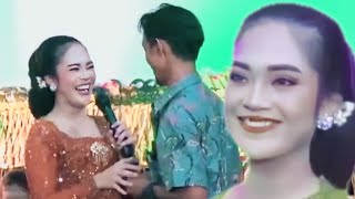 tak di sangka, ternyata Elisha terpesona dengan lelaki ini, ful guyon gayeng poll