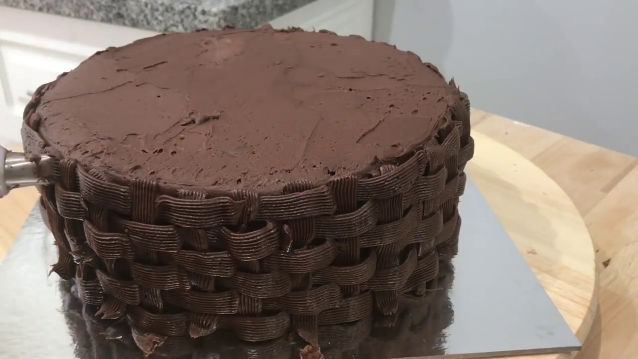 Easter basket cake with chocolate by The Sweet Side