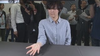 手のひらがスマホ画面に 高速で位置捉え投影