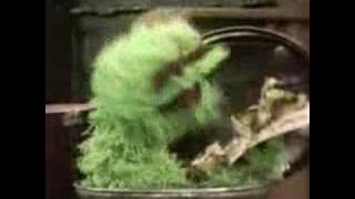 Classic Sesame Street - Oscar sings 'I Love Trash' (1970)